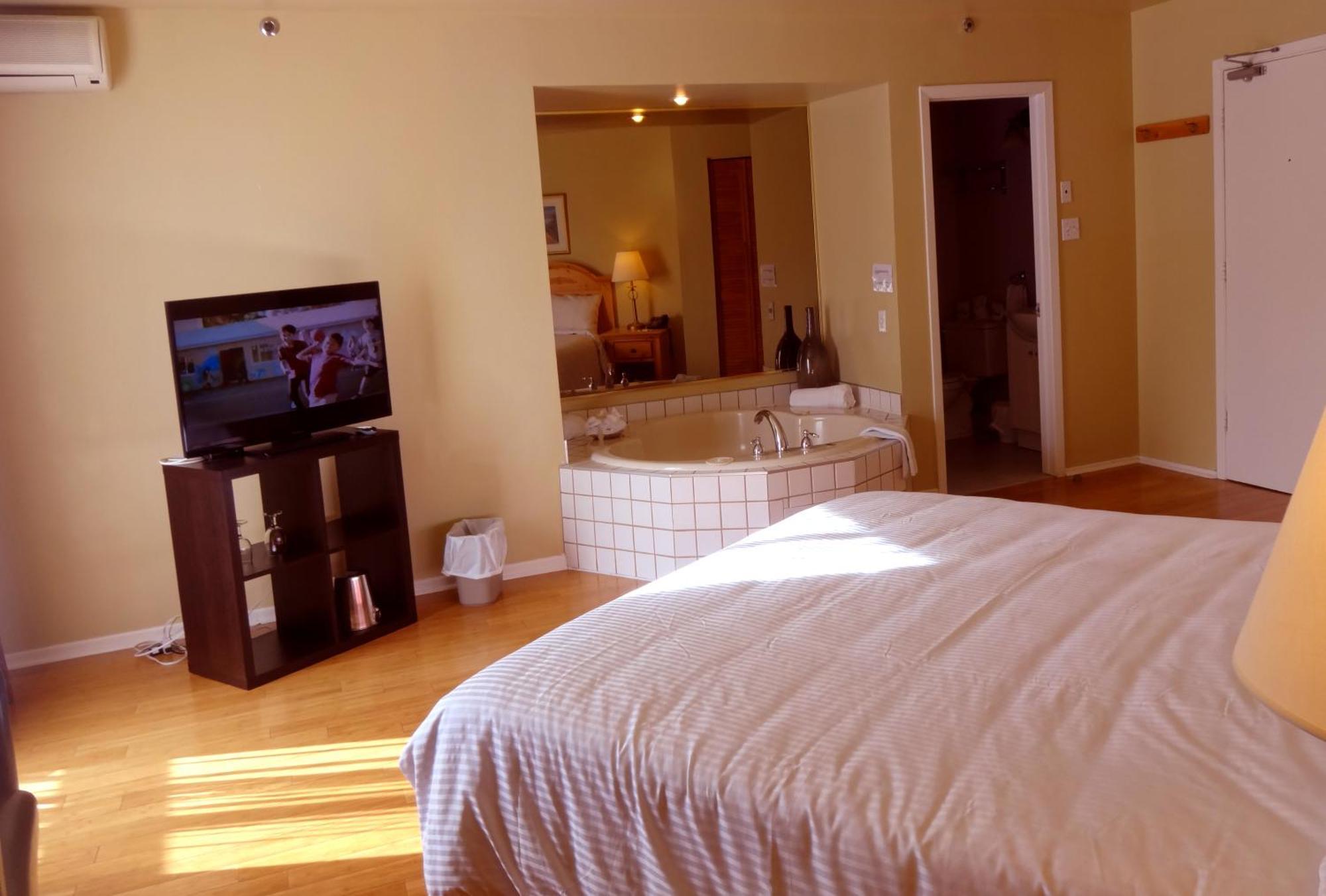 Hotel Alila Saint-Sauveur-des-Monts Εξωτερικό φωτογραφία