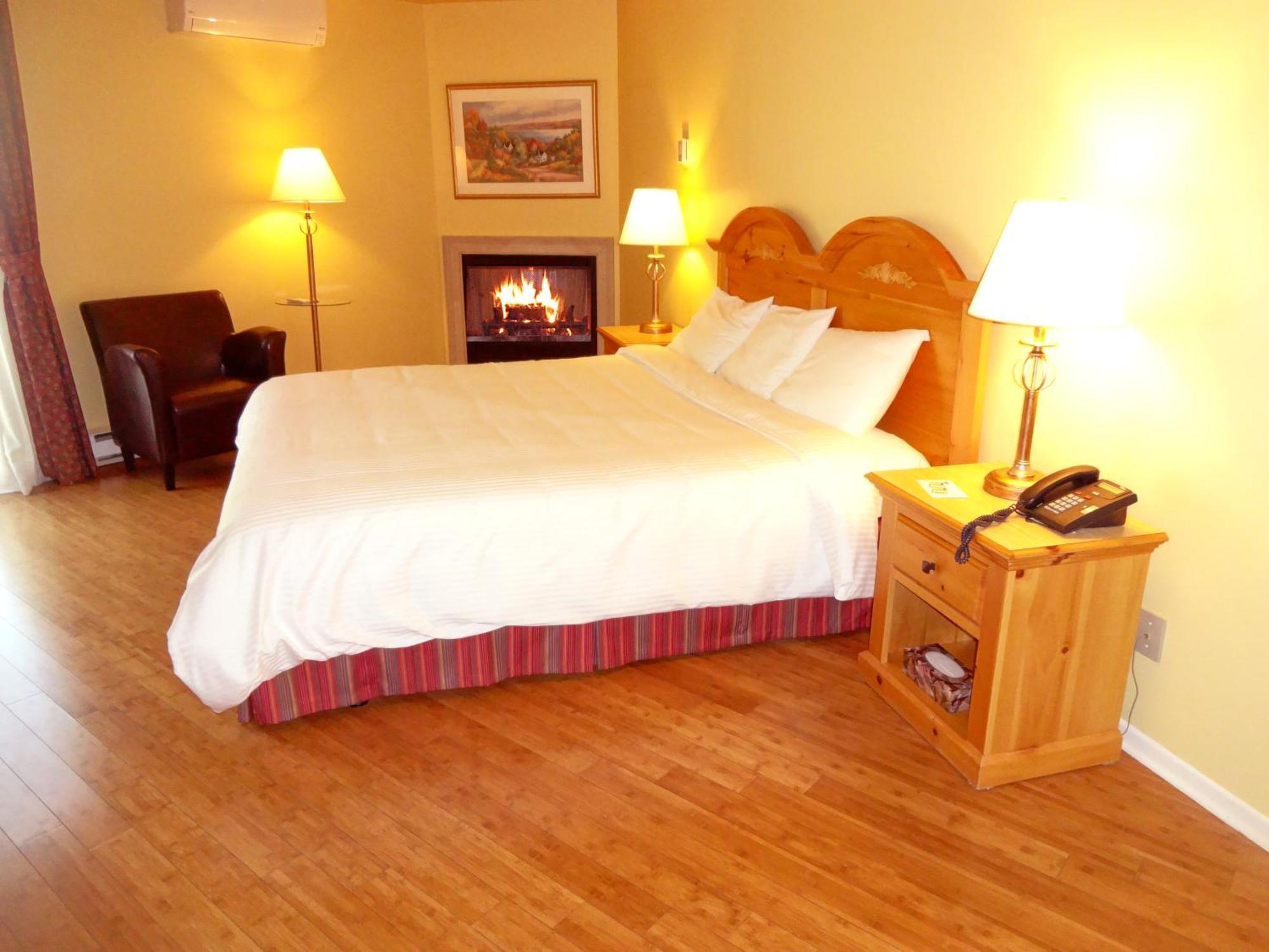 Hotel Alila Saint-Sauveur-des-Monts Εξωτερικό φωτογραφία